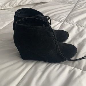 Arizona wedge tie up shoes